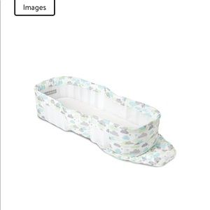 Snuggles nest portable bassinet bed for baby